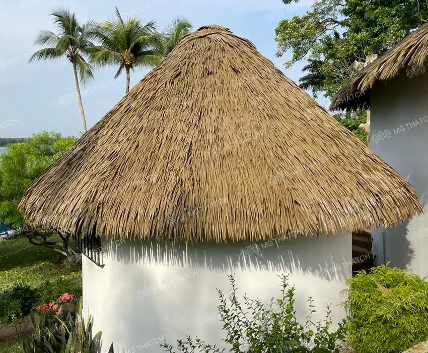 Casa de vacaciones junto al mar - Casa con techo de palma sintética